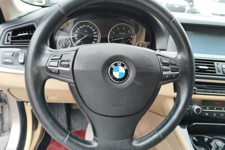 Used BMW 5 Series 2012 520Li Elegant Edition Steering Wheel