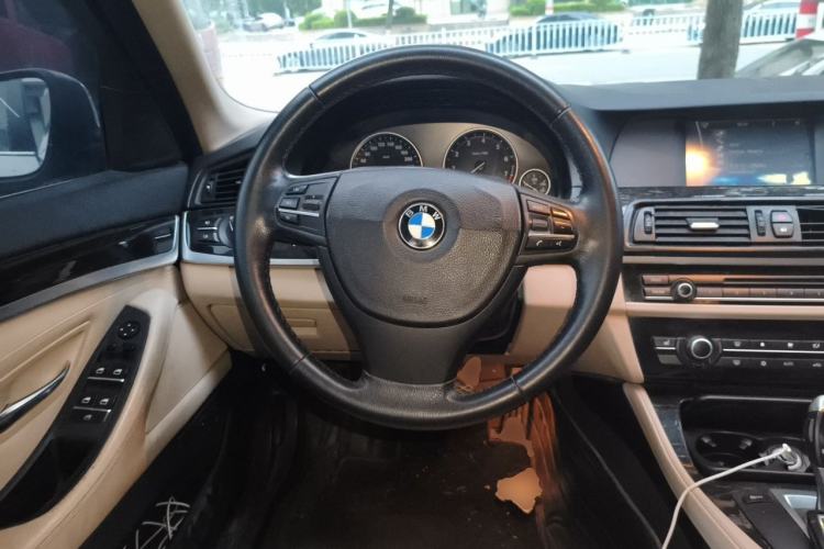 Used BMW 5 Series 2012 523Li Luxury Model Steering Wheel
