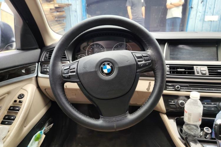 Used BMW 5 Series 2012 523Li Luxury Model Steering Wheel