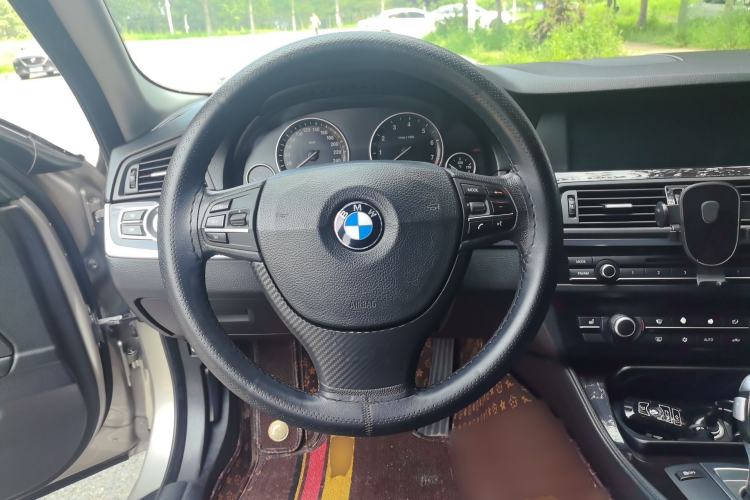 Used BMW 5 Series 2012 523Li Luxury Model Steering Wheel