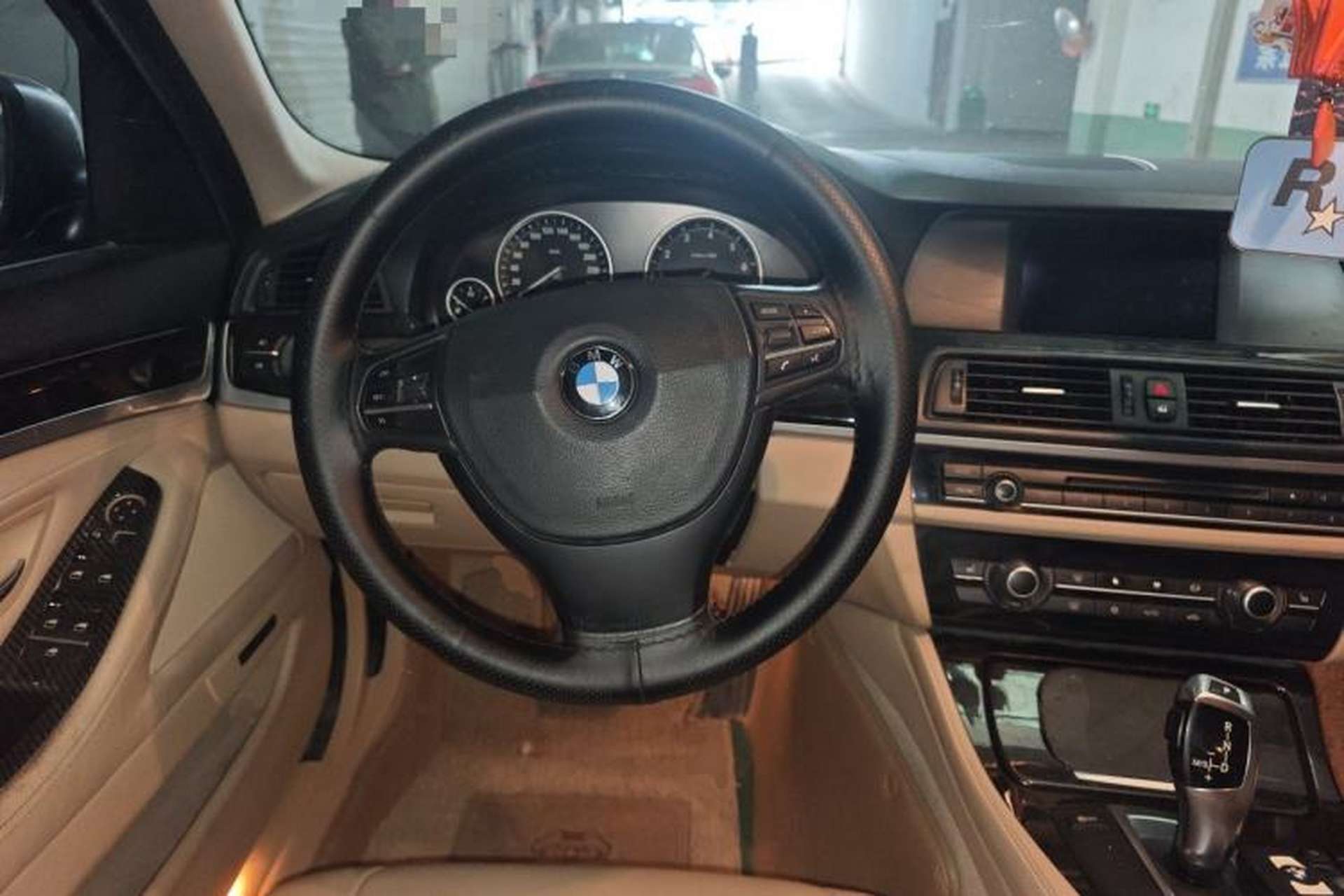 Used BMW 5 Series 2012 523Li Leading Model Steering Wheel