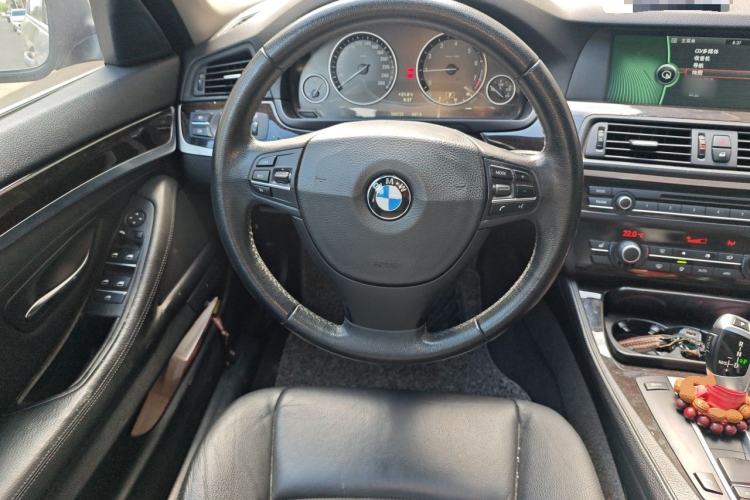 Used BMW 5 Series 2012 523Li Luxury Model Steering Wheel