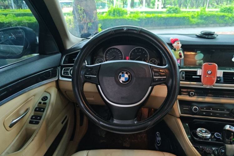 Used BMW 5 Series 2012 520Li Elegant Edition Steering Wheel