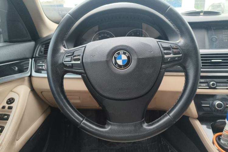 Used BMW 5 Series 2012 520Li Elegant Edition Steering Wheel