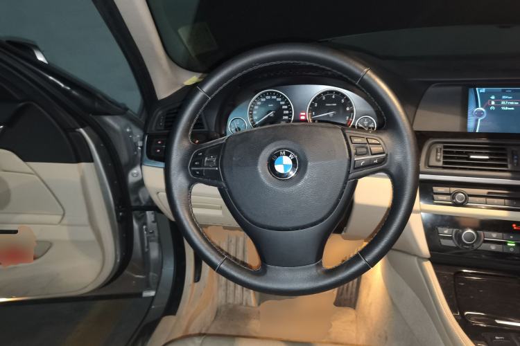 Used BMW 5 Series 2012 523Li Leading Model Steering Wheel