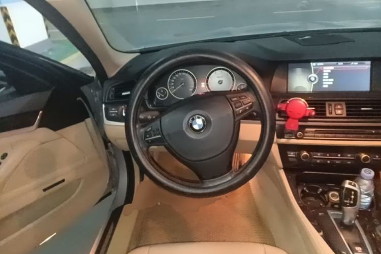 Used BMW 5 Series 2012 523Li Luxury Model Steering Wheel