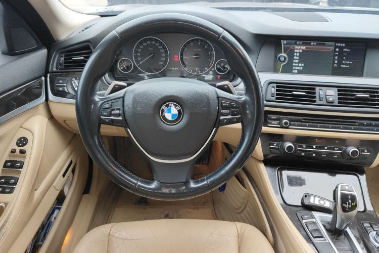 Used BMW 5 Series 2012 535Li Leading Model Steering Wheel