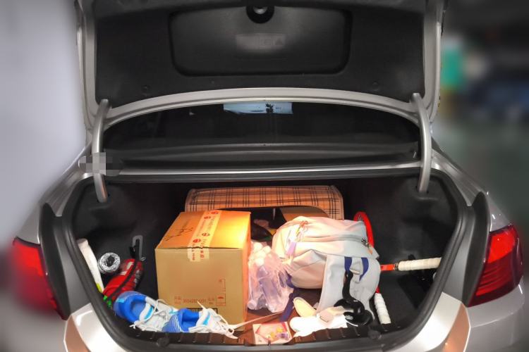Used BMW 5 Series 2012 523Li Leading Model Trunk