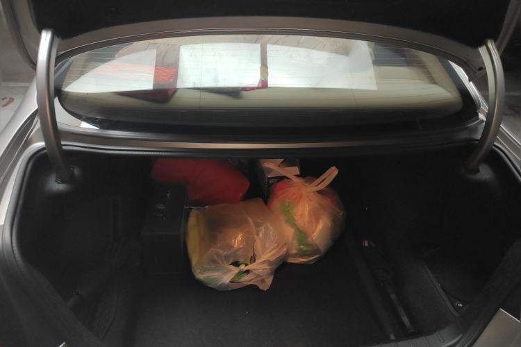 Used BMW 5 Series 2012 523Li Leading Model Trunk