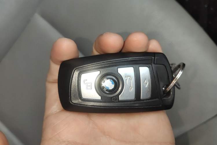 Used BMW 5 Series 2012 520Li Elegant Edition Vehicle Key