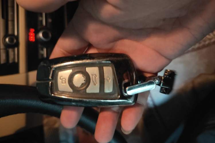 Used BMW 5 Series 2012 523Li Leading Model Vehicle Key