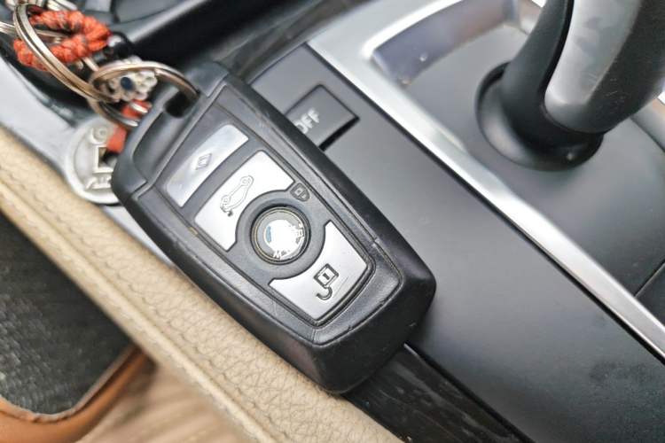 Used BMW 5 Series 2012 523Li Leading Model Vehicle Key