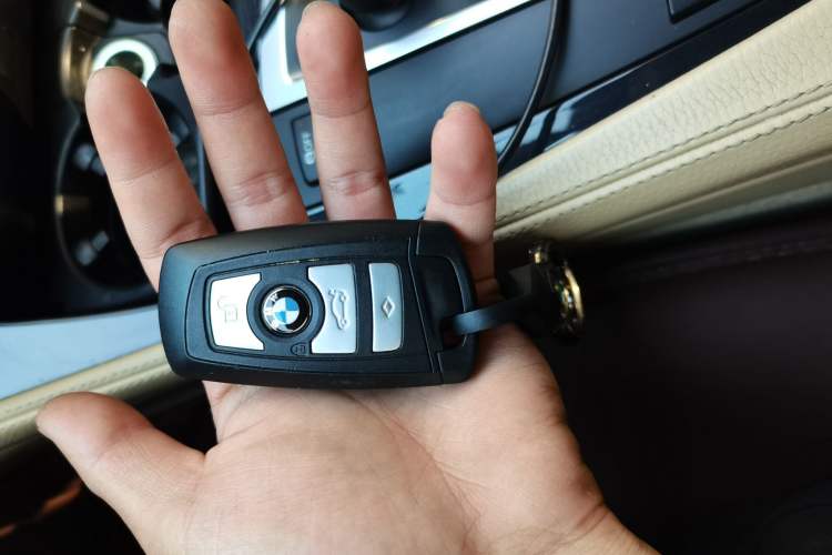 Used BMW 5 Series 2012 520Li Elegant Edition Vehicle Key