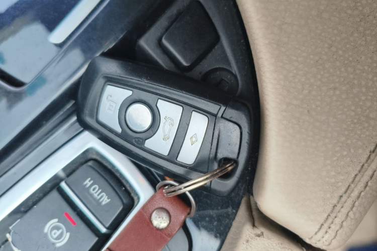 Used BMW 5 Series 2012 520Li Elegant Edition Vehicle Key