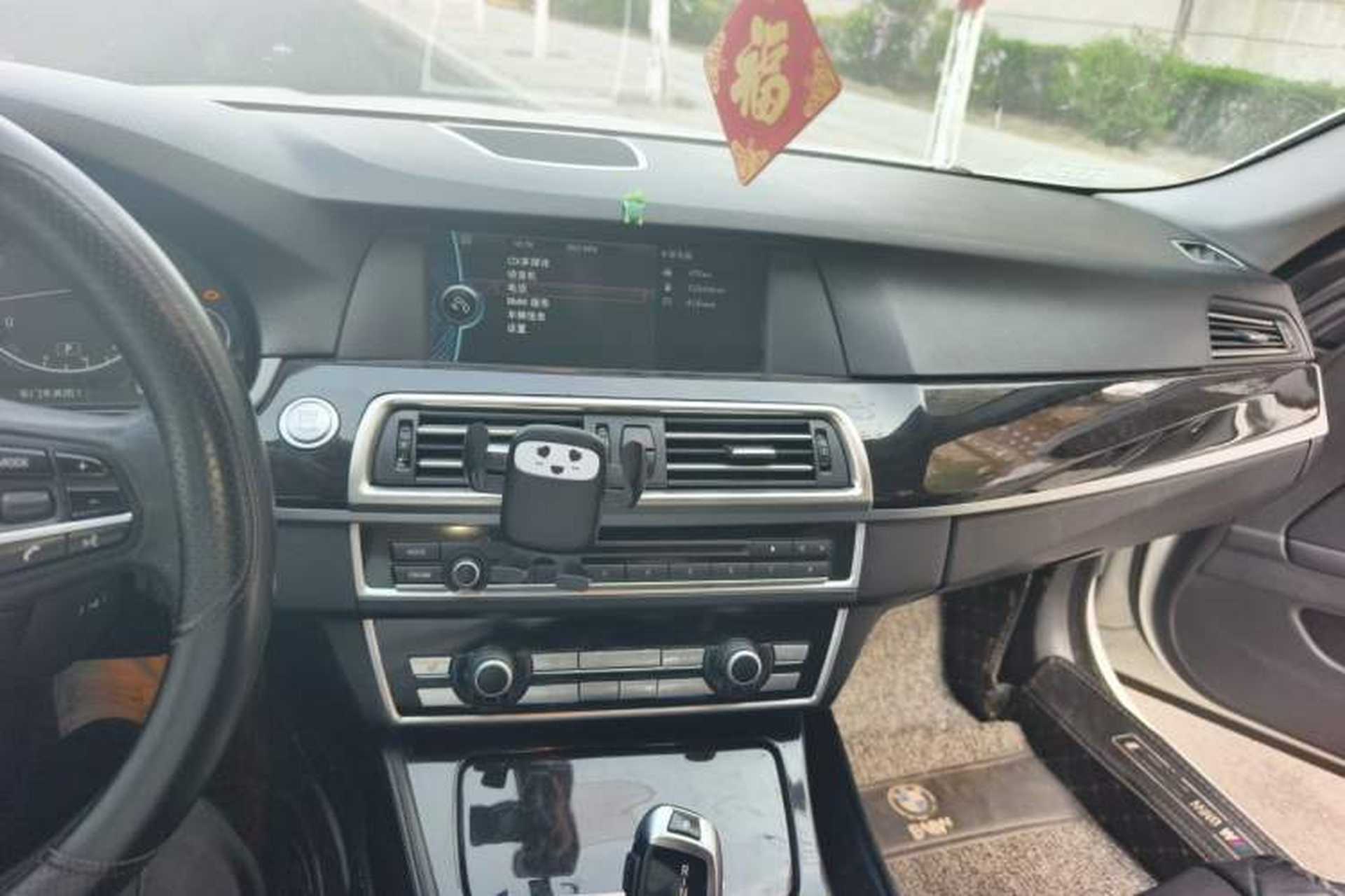 Used BMW 5 Series 2012 523Li Luxury Model Audio And AC Panel