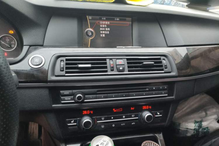 Used BMW 5 Series 2012 523Li Leading Model Audio And AC Panel