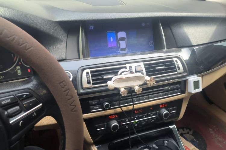 Used BMW 5 Series 2012 520Li Elegant Edition Audio And AC Panel