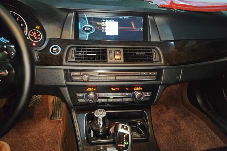 Used BMW 5 Series 2012 523Li Leading Model Audio And AC Panel