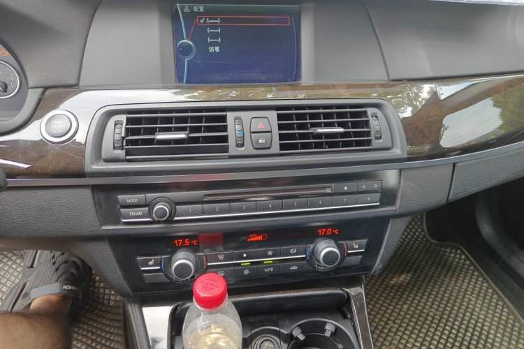 Used BMW 5 Series 2012 523Li Leading Model Audio And AC Panel