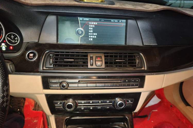 Used BMW 5 Series 2012 523Li Luxury Model Audio And AC Panel