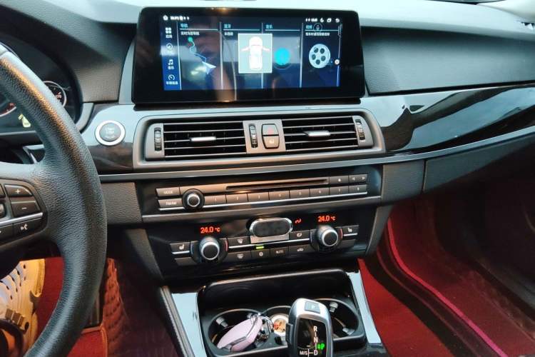 Used BMW 5 Series 2012 523Li Luxury Model Audio And AC Panel