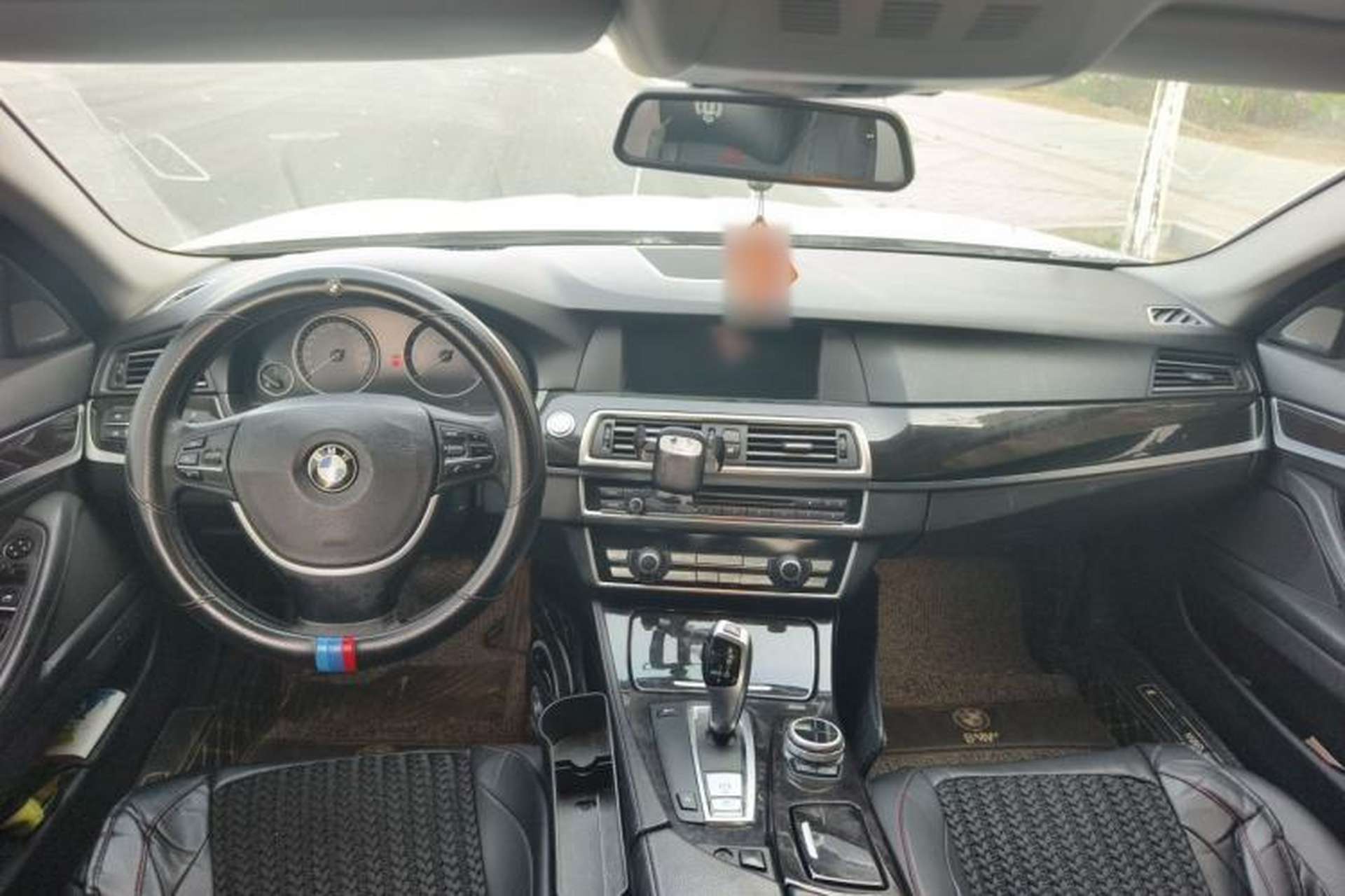Used BMW 5 Series 2012 523Li Luxury Model Center Console