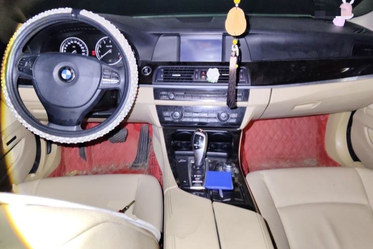 Used BMW 5 Series 2012 523Li Leading Model Center Console