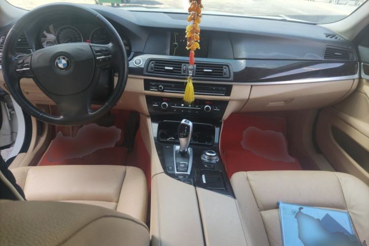 Used BMW 5 Series 2012 523Li Leading Model Center Console