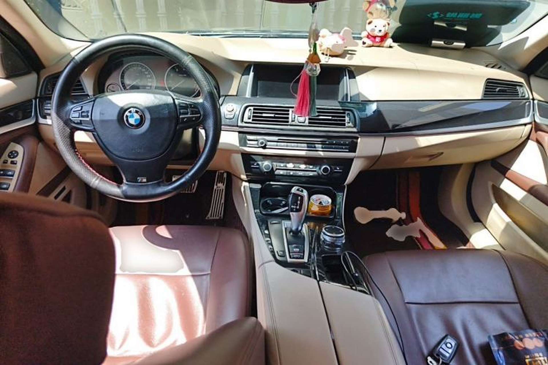 Used BMW 5 Series 2012 523Li Leading Model Center Console