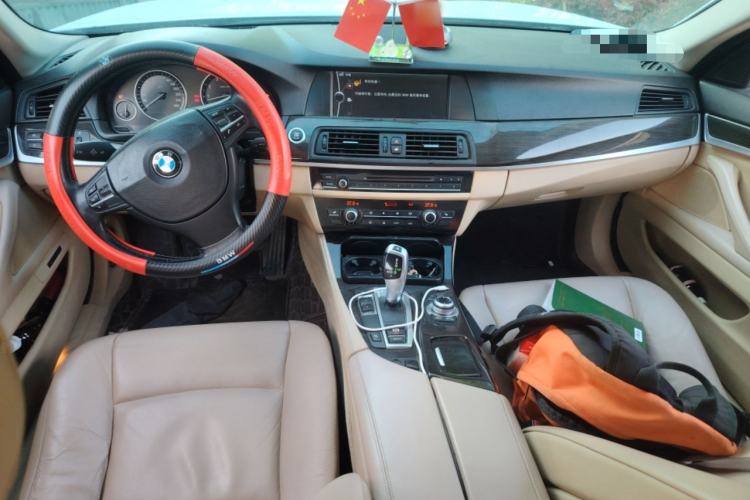 Used BMW 5 Series 2012 530Li Leading Model Center Console