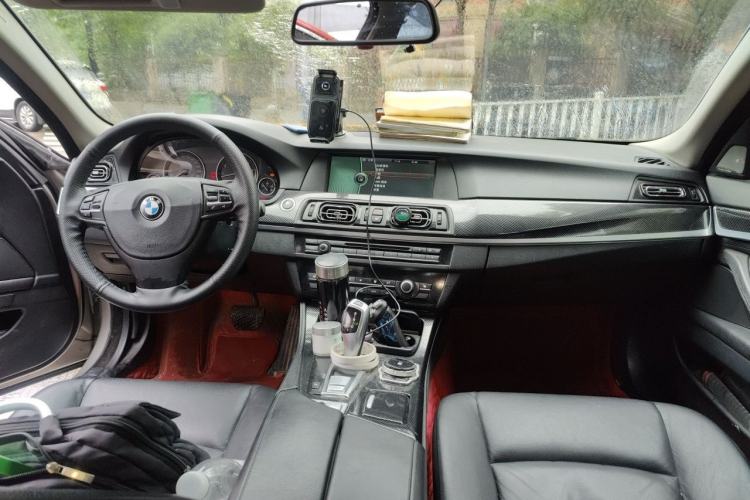 Used BMW 5 Series 2012 523Li Leading Model Center Console
