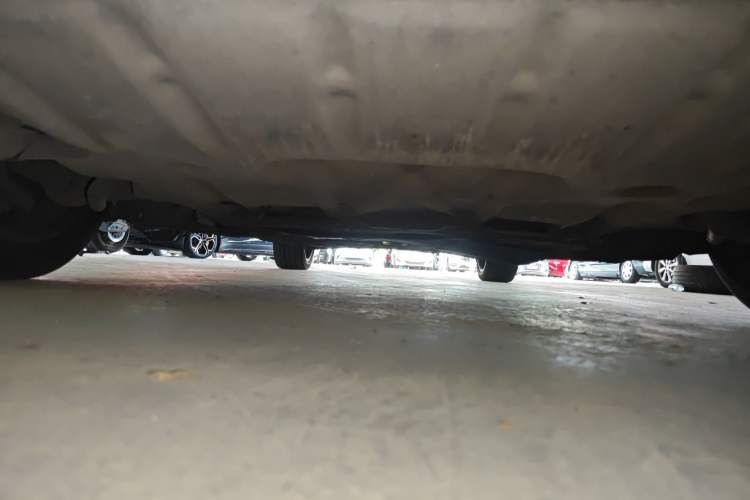 Used BMW 5 Series 2012 535Li Leading Model Chassis Front