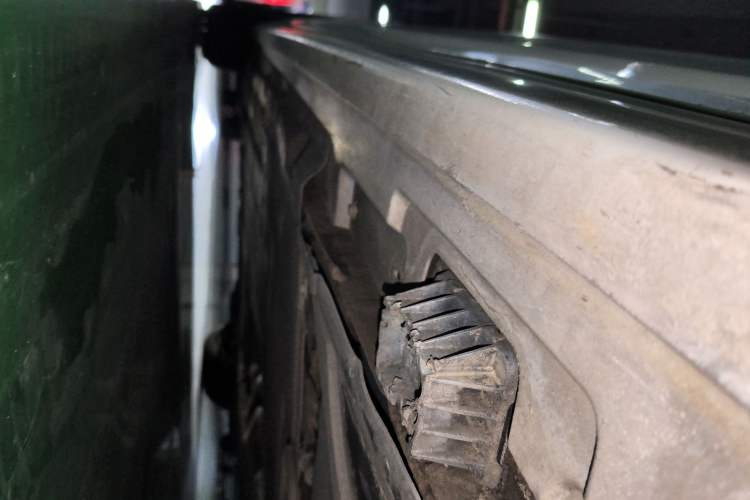 Used BMW 5 Series 2012 530Li Luxury Model Chassis Rear Left