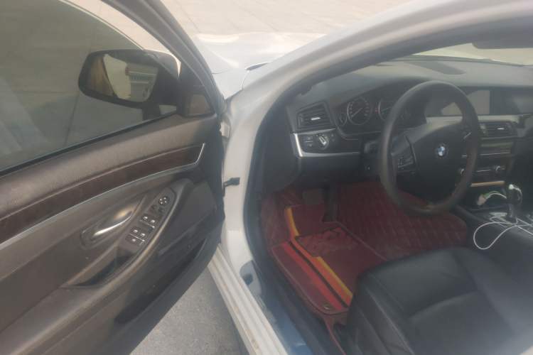 Used BMW 5 Series 2012 530i Sport Touring Driver Seat