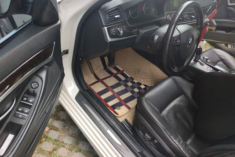 Used BMW 5 Series 2012 523Li Luxury Model Driver Seat