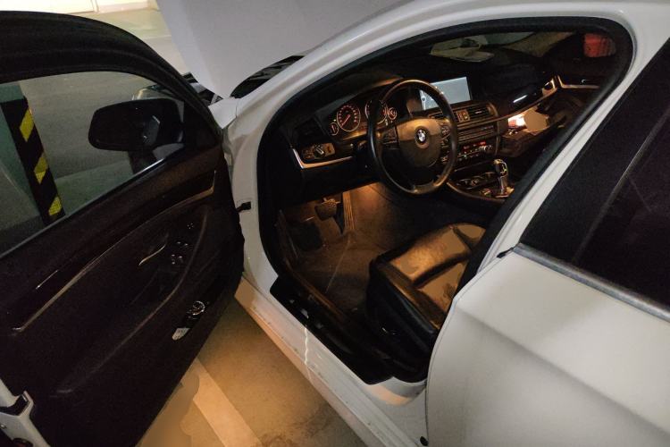 Used BMW 5 Series 2012 530i Sport Touring Driver Seat