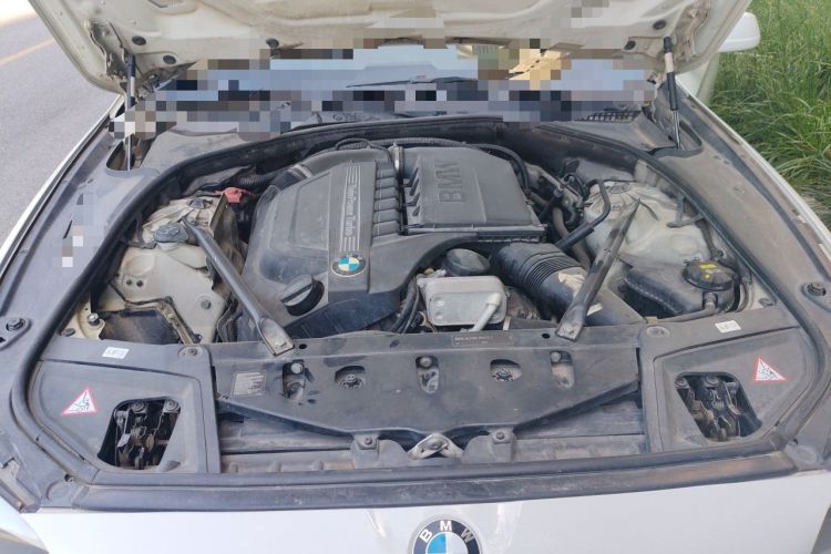 Used BMW 5 Series 2012 535Li Leading Model Engine Bay