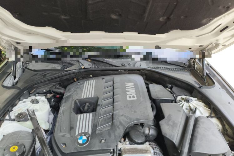 Used BMW 5 Series 2012 520Li Elegant Edition Engine Bay