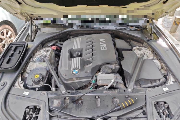 Used BMW 5 Series 2012 520Li Elegant Edition Engine Bay