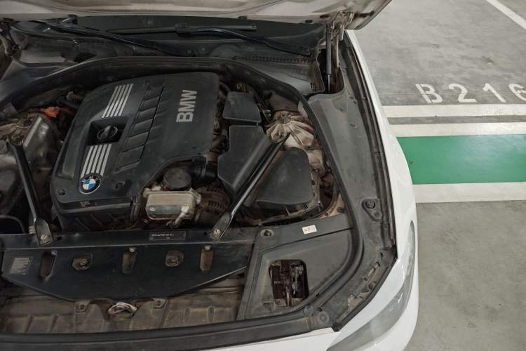 Used BMW 5 Series 2012 520Li Elegant Edition Engine Bay Left