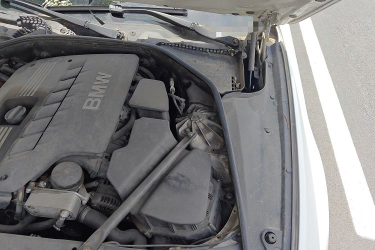 Used BMW 5 Series 2012 523Li Leading Model Engine Bay Left