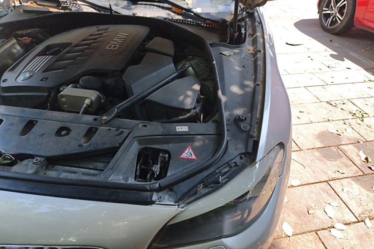 Used BMW 5 Series 2012 523Li Leading Model Engine Bay Left