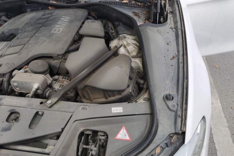 Used BMW 5 Series 2012 520Li Elegant Edition Engine Bay Left