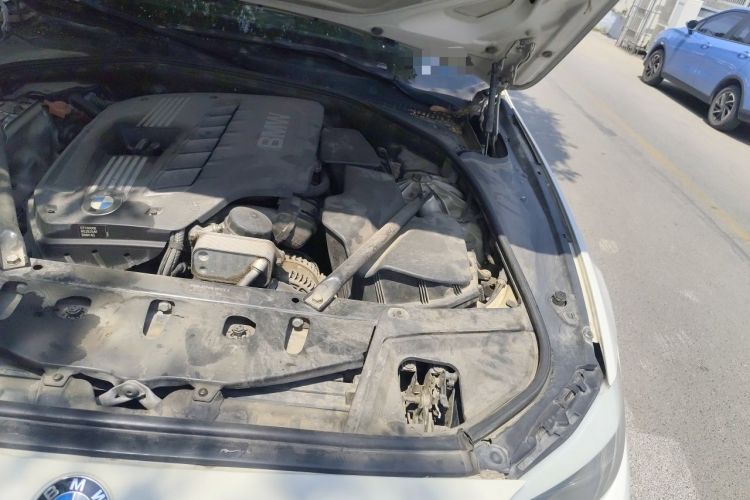 Used BMW 5 Series 2012 520Li Elegant Edition Engine Bay Left