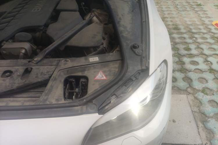 Used BMW 5 Series 2012 523Li Luxury Model Engine Bay Left
