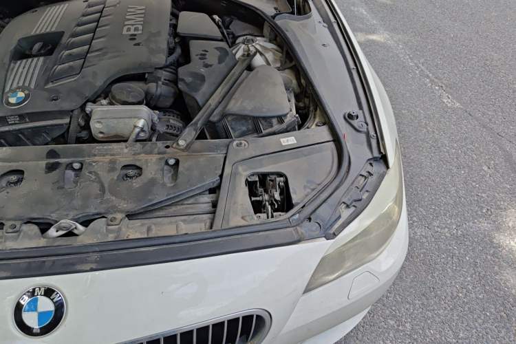 Used BMW 5 Series 2012 520Li Elegant Edition Engine Bay Left