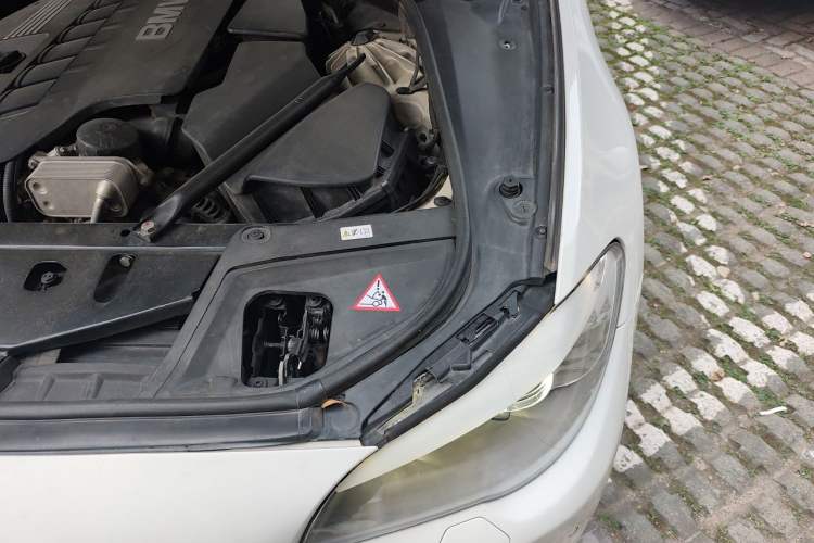 Used BMW 5 Series 2012 523Li Luxury Model Engine Bay Left