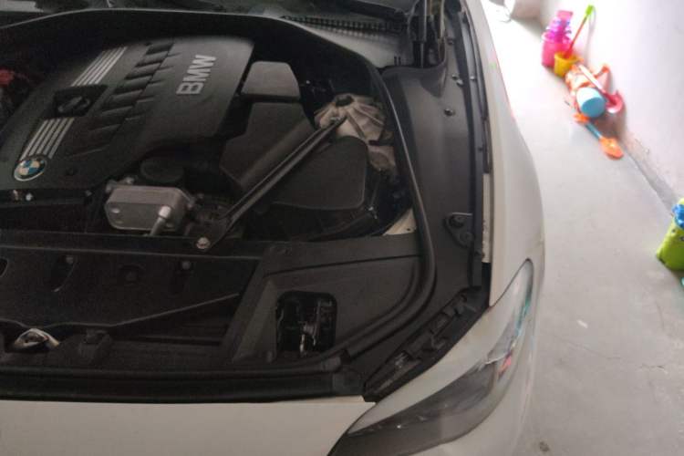 Used BMW 5 Series 2012 530Li Leading Model Engine Bay Left