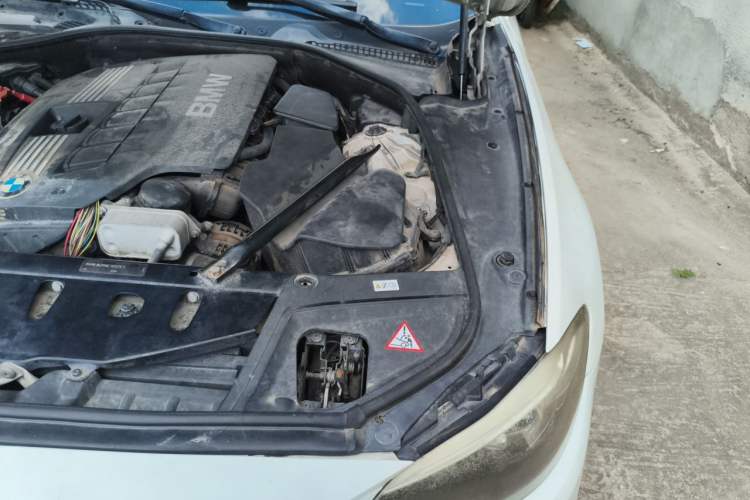 Used BMW 5 Series 2012 523Li Luxury Model Engine Bay Left