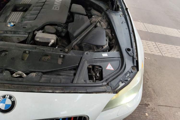 Used BMW 5 Series 2012 523Li Leading Model Engine Bay Left
